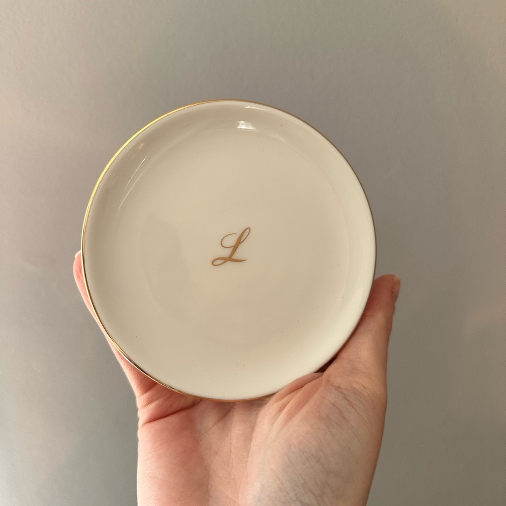 “L” Ring Dish 💍 ✨